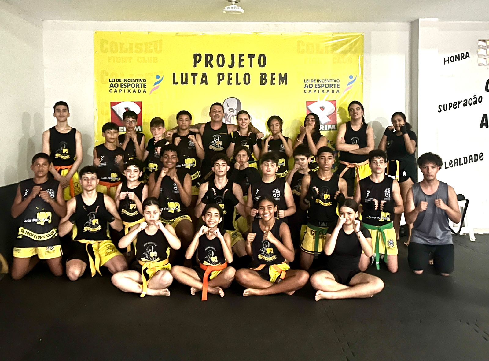 Iniciativa social amplia vagas para jovens